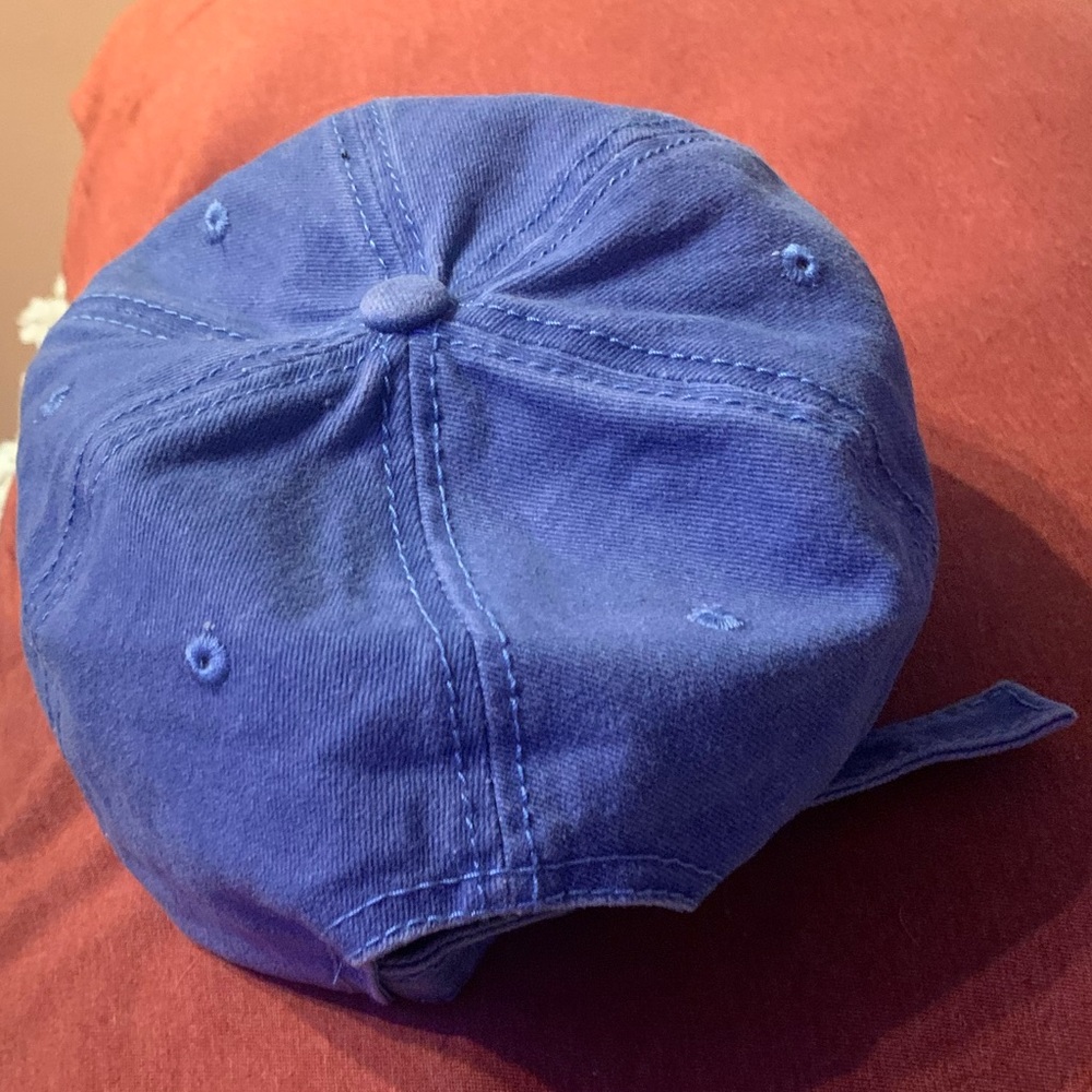 Hat - Picture 2 of 6
